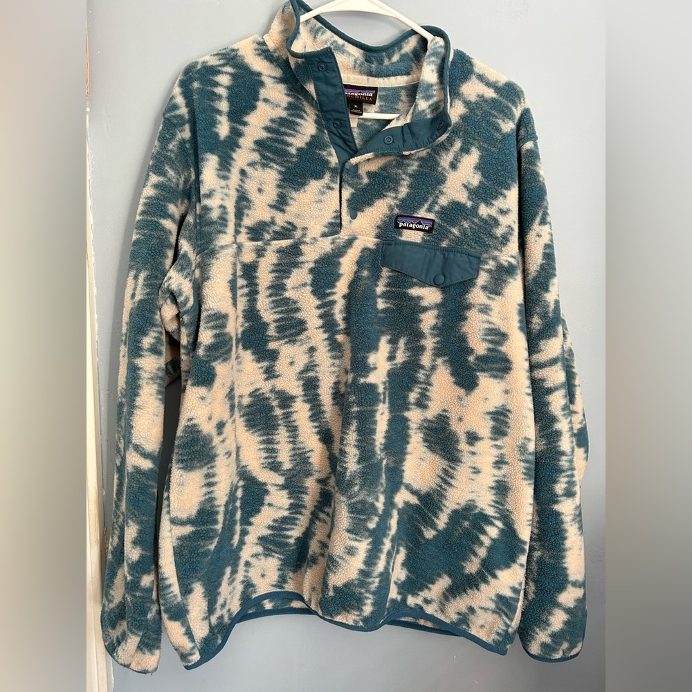 Patagonia women’s synchilla fleece pullover
